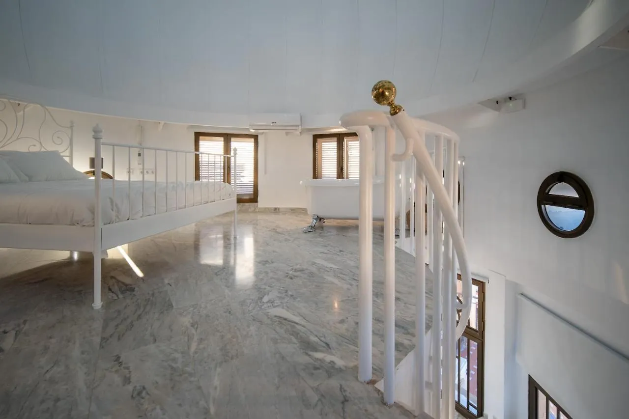Conjunto De Apartamentos Antiguo Palacio Hotel Paris Уэльва Апартаменты