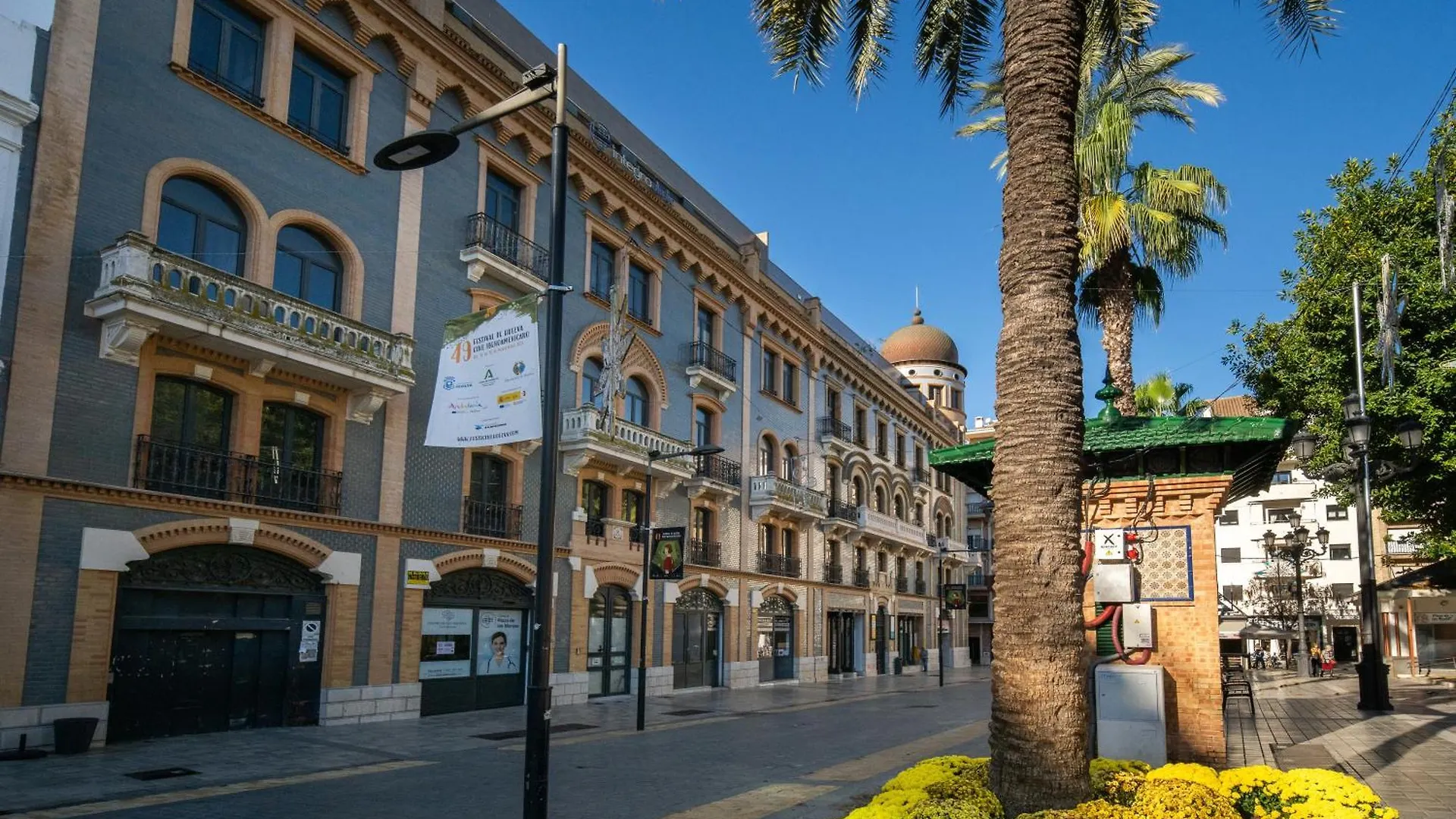 Conjunto De Apartamentos Antiguo Palacio Hotel Paris Huelva 0*,